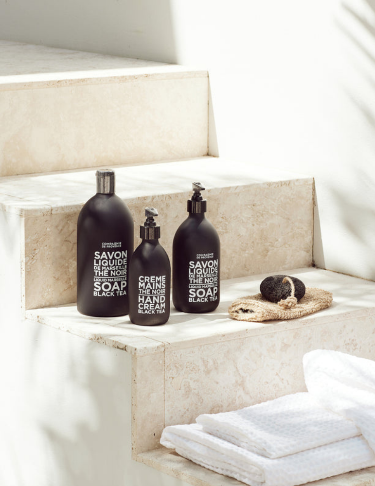 CDP skystas muilas „Black Tea“ 495 ml.